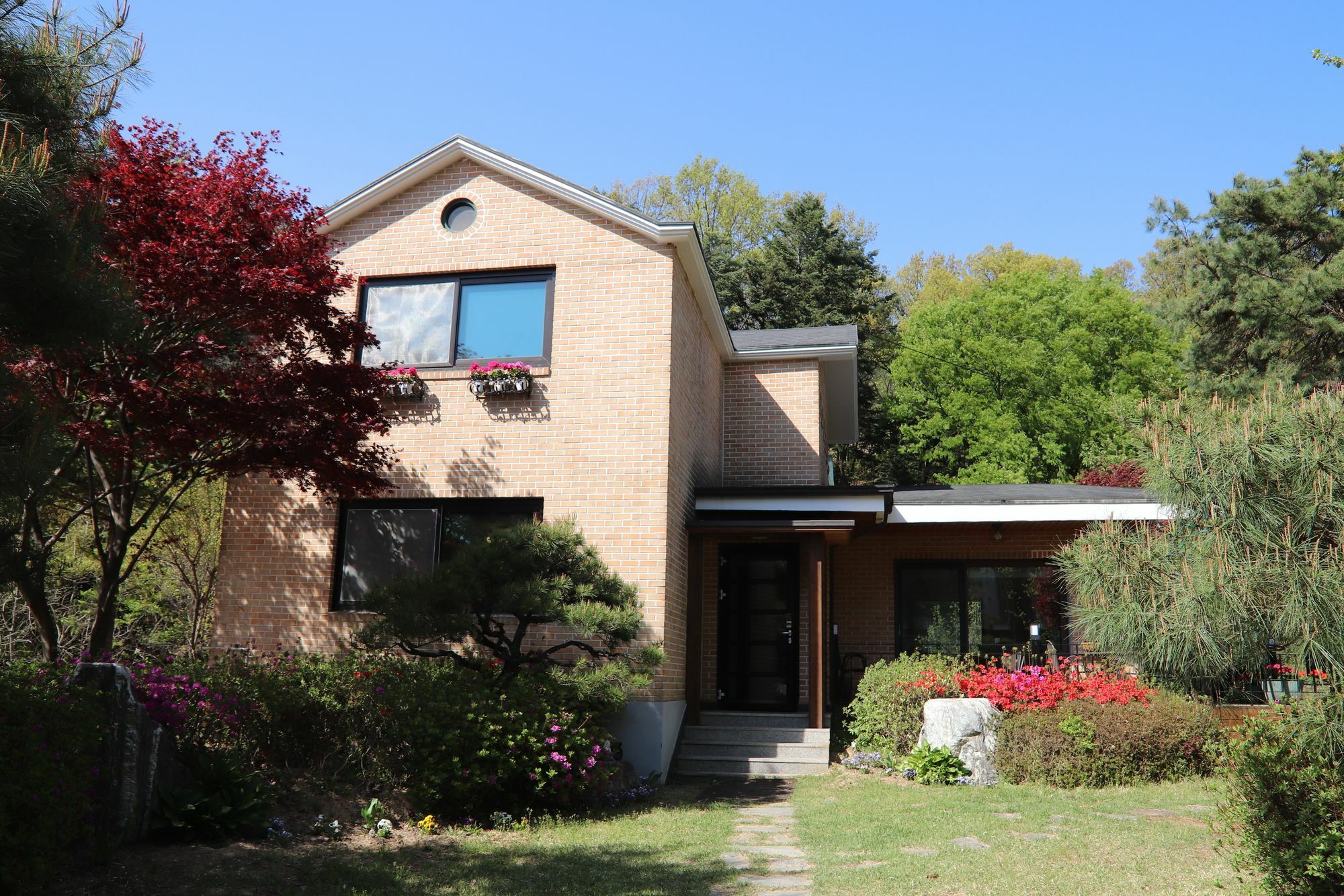 Everlast Guesthouse Yongin Exterior photo